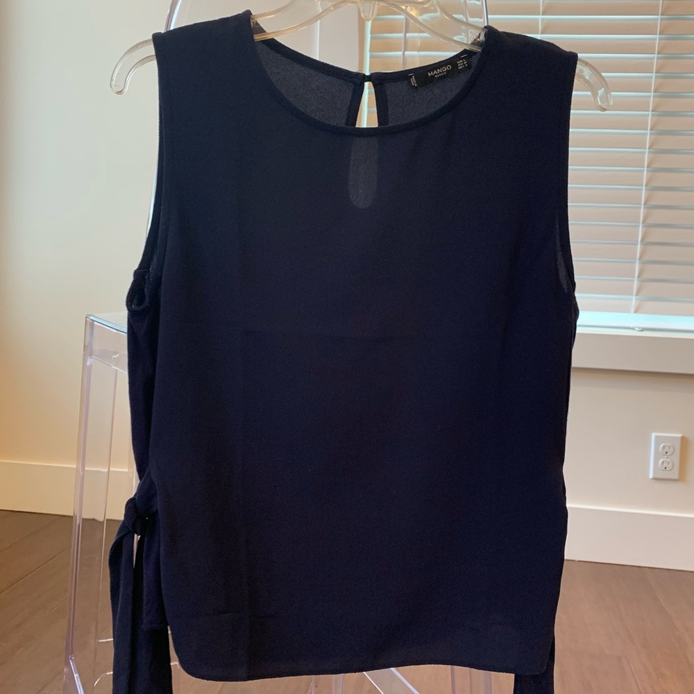 Mango Basics Sleeveless Tie Tank- like new!! 🌟